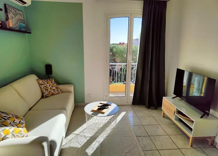 Proche Et Commerces *